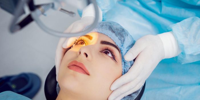 پرداخت هزینه عمل لیزیک چشم با بیمه تکمیلی